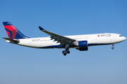 Delta Air Lines Airbus A330-223 (N861NW) at  Amsterdam - Schiphol, Netherlands