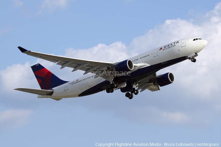 Delta Air Lines Airbus A330-223 (N861NW) | Photo 173655