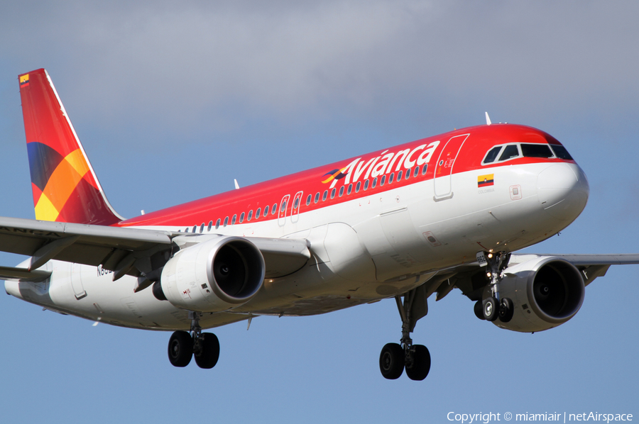 Avianca Airbus A320-214 (N862AV) | Photo 1152