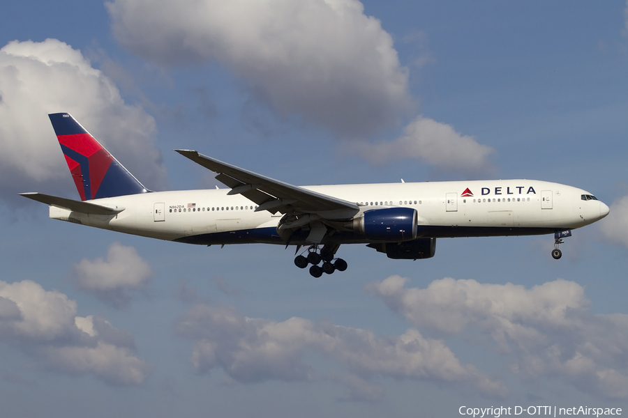 Delta Air Lines Boeing 777-232(ER) (N862DA) | Photo 404402