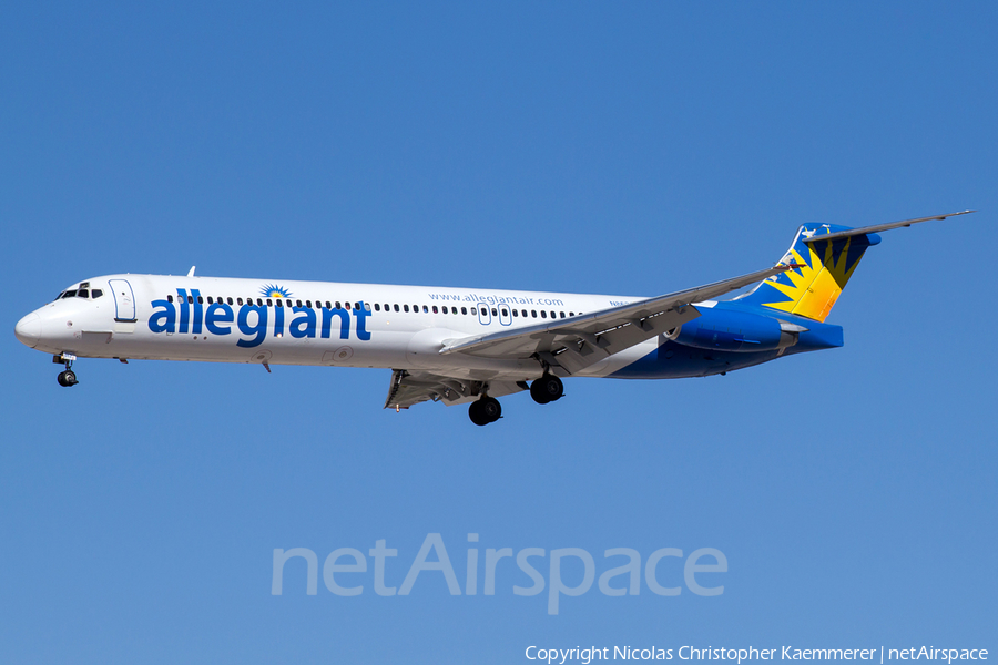 Allegiant Air McDonnell Douglas MD-83 (N862GA) | Photo 127275