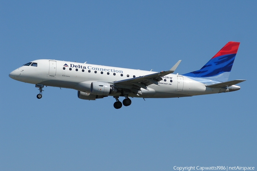 Delta Connection (Shuttle America) Embraer ERJ-170SE (ERJ-170-100SE) (N862RW) | Photo 638132