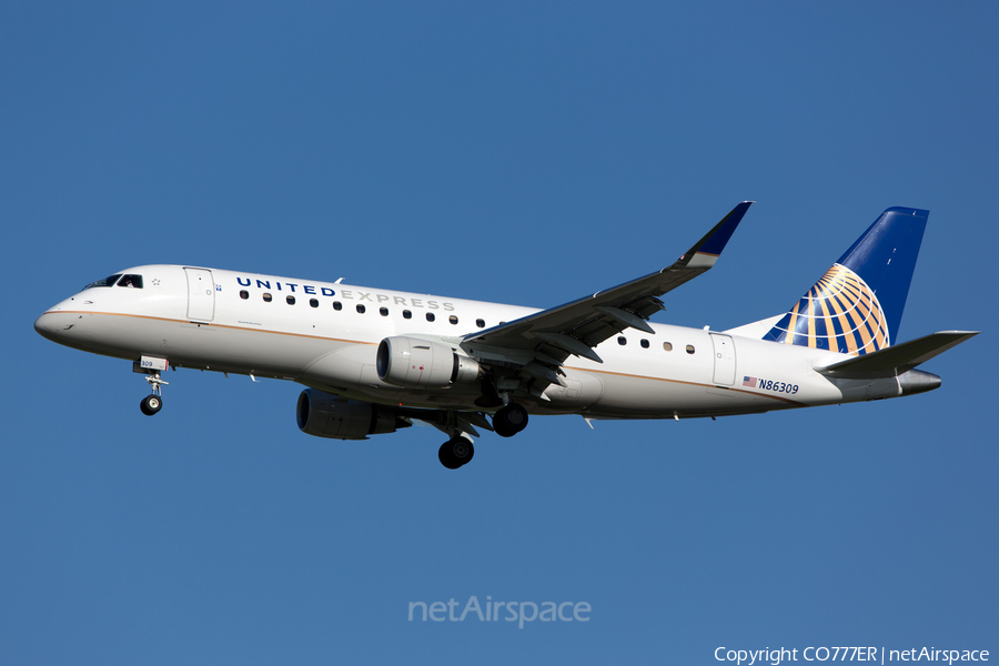 United Express (Mesa Airlines) Embraer ERJ-175LR (ERJ-170-200LR) (N86309) | Photo 75006