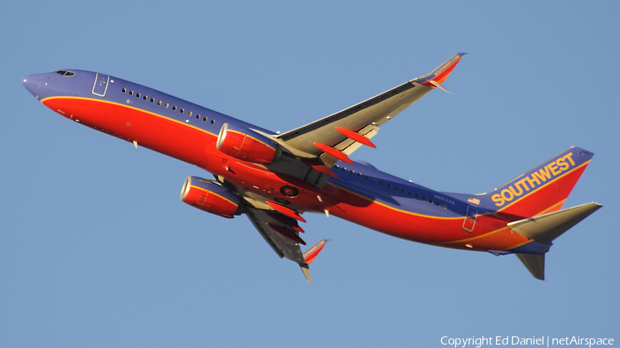 Southwest Airlines Boeing 737-8H4 (N8633A) | Photo 359937
