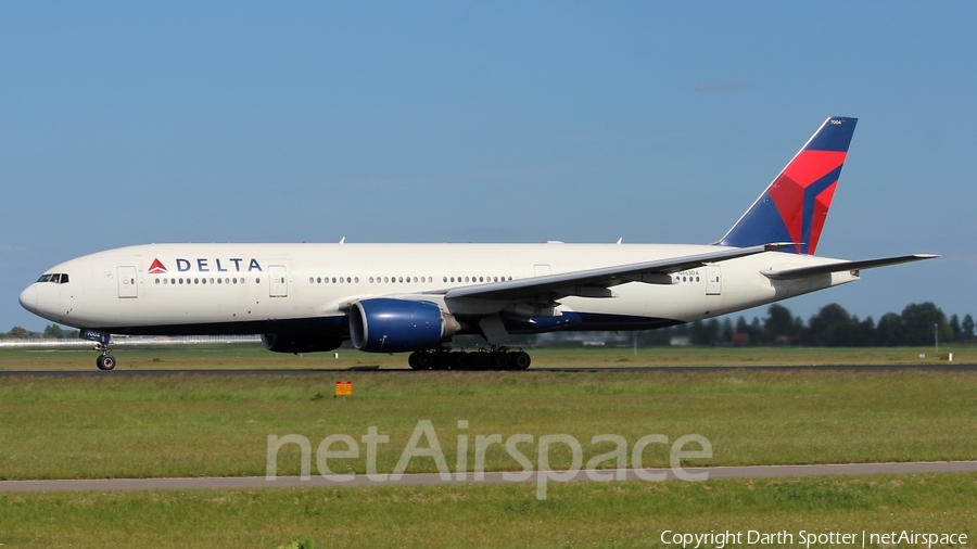 Delta Air Lines Boeing 777-232(ER) (N863DA) | Photo 210951