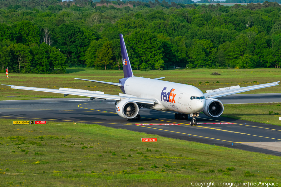 FedEx Boeing 777-FS2 (N863FD) | Photo 449810