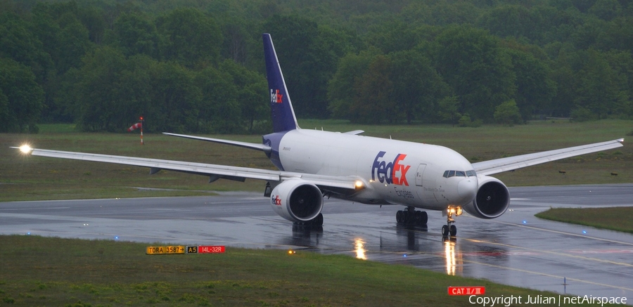 FedEx Boeing 777-FS2 (N864FD) | Photo 449217