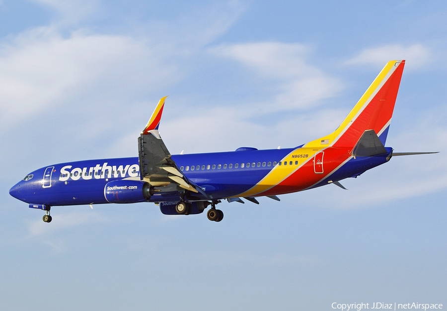Southwest Airlines Boeing 737-8H4 (N8652B) | Photo 76859