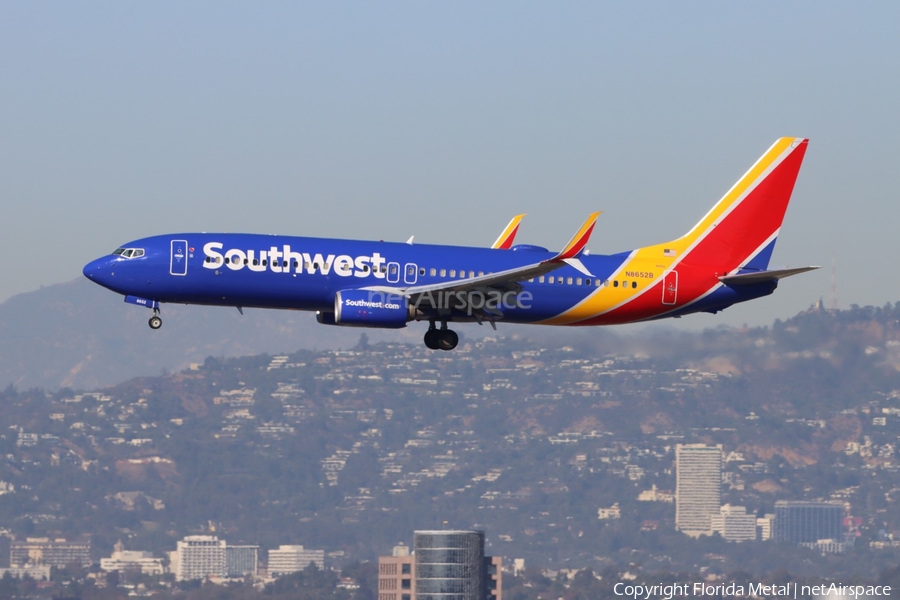 Southwest Airlines Boeing 737-8H4 (N8652B) | Photo 679689