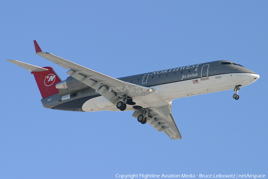 Northwest Airlink (Pinnacle Airlines) Bombardier CRJ-200ER (N8659B) | Photo 151659