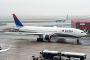 Delta Air Lines Boeing 777-232(ER) (N865DA) at  Frankfurt am Main, Germany