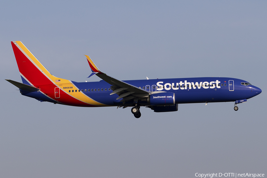 Southwest Airlines Boeing 737-8H4 (N8669B) | Photo 537473