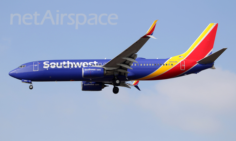 Southwest Airlines Boeing 737-8H4 (N8669B) at  Los Angeles - International, United States