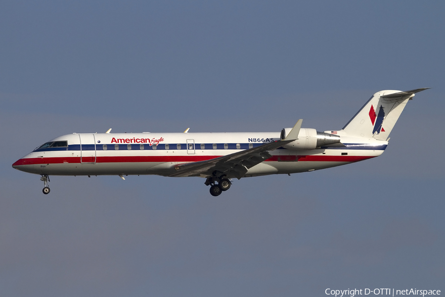 American Eagle (SkyWest Airlines) Bombardier CRJ-200LR (N866AS) | Photo 426625