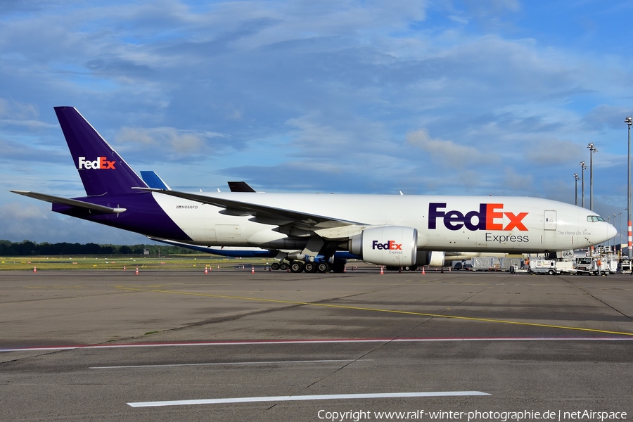 FedEx Boeing 777-FS2 (N866FD) | Photo 494785