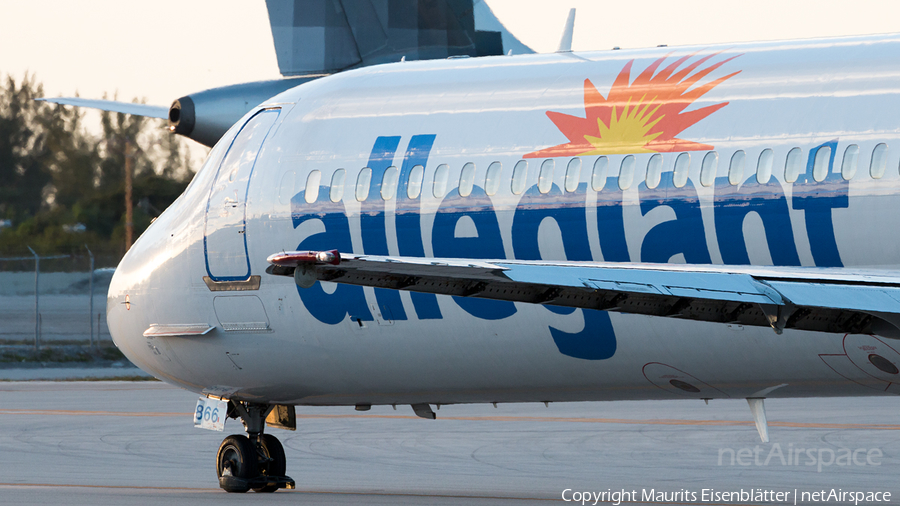 Allegiant Air McDonnell Douglas MD-83 (N866GA) | Photo 150483