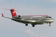 Northwest Airlink (Pinnacle Airlines) Bombardier CRJ-200LR (N8674A) at  Green Bay - Austin Straubel International, United States