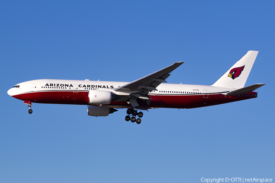 Arizona Cardinals Boeing 777-232(ER) (N867DA) | Photo 538939