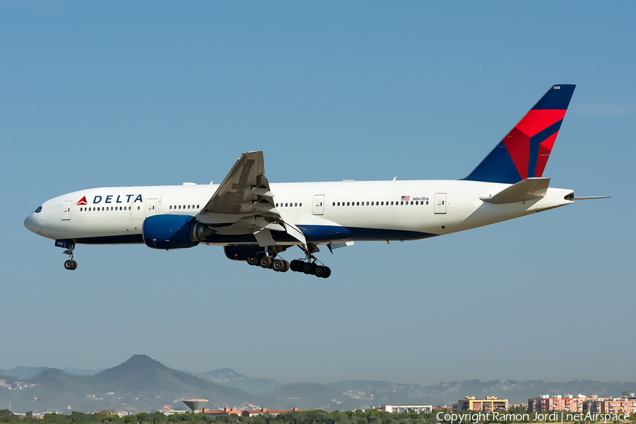 Delta Air Lines Boeing 777-232(ER) (N867DA) | Photo 388047