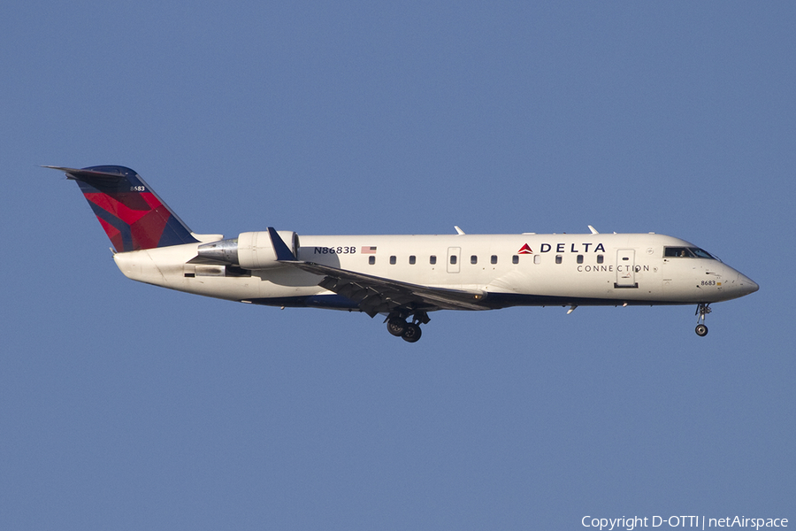 Delta Connection (Pinnacle Airlines) Bombardier CRJ-200LR (N8683B) | Photo 386717