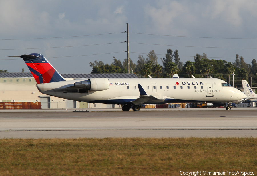 Delta Connection (Atlantic Southeast Airlines) Bombardier CRJ-200ER (N868AS) | Photo 2142