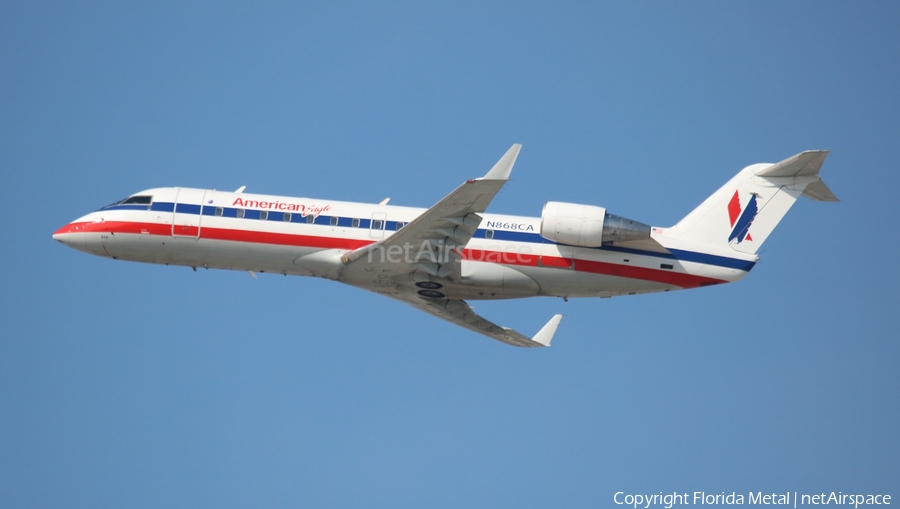 American Eagle Bombardier CRJ-200ER (N868CA) | Photo 319387