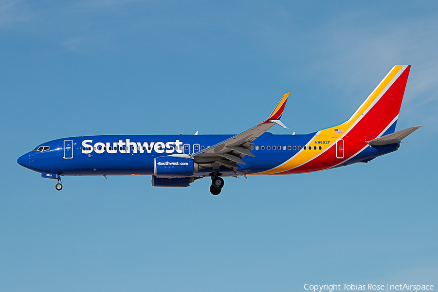 Southwest Airlines Boeing 737-8H4 (N8692F) | Photo 275237