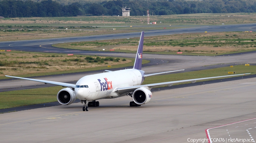 FedEx Boeing 777-FS2 (N869FD) | Photo 637281