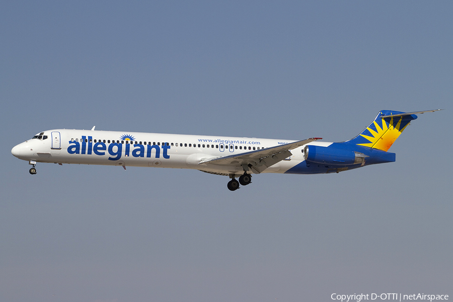 Allegiant Air McDonnell Douglas MD-83 (N869GA) | Photo 341105