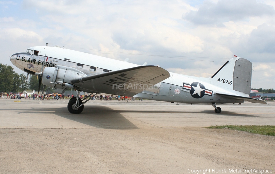 (Private) Douglas TC-47D Skytrain (N8704) | Photo 304395