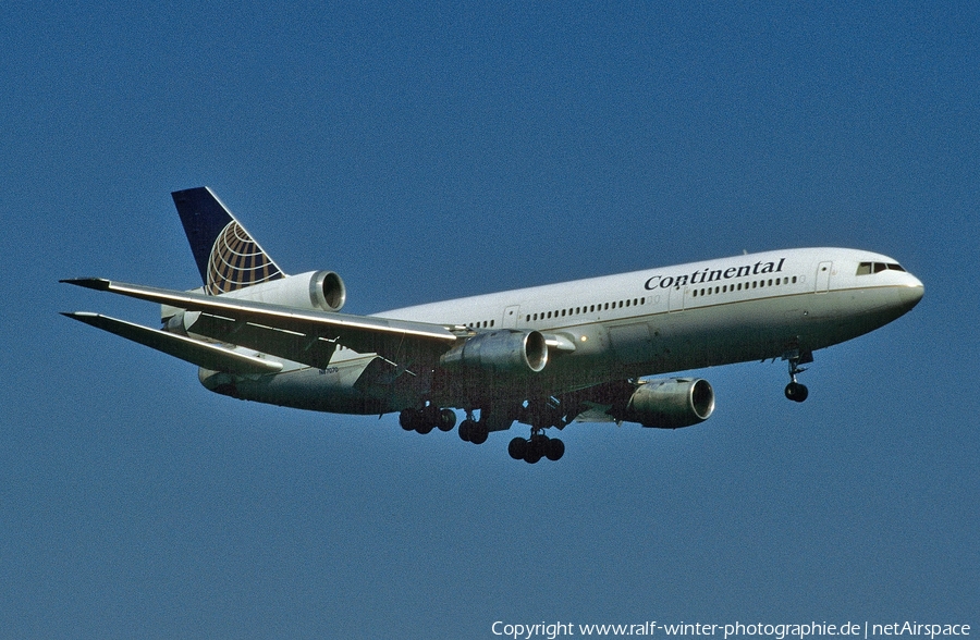 Continental Airlines McDonnell Douglas DC-10-30 (N87070) | Photo 444601