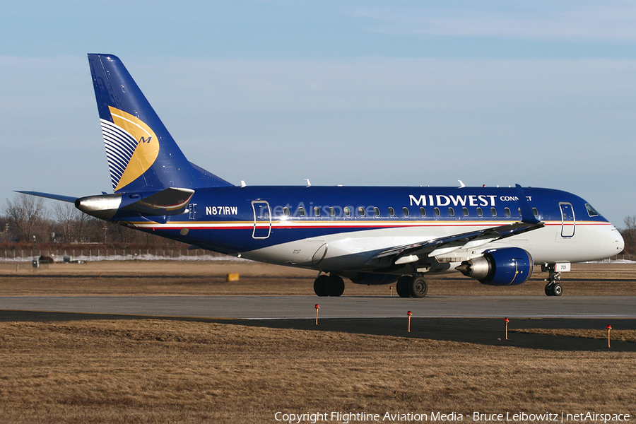 Midwest Connect Embraer ERJ-170SE (ERJ-170-100SE) (N871RW) | Photo 174022