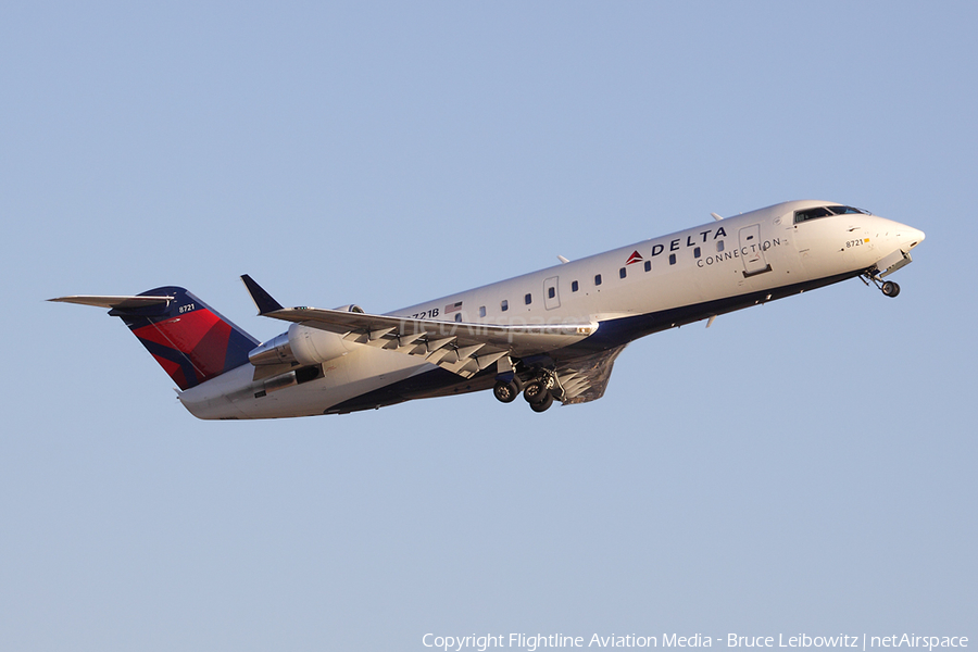 Delta Connection (Pinnacle Airlines) Bombardier CRJ-200LR (N8721B) | Photo 151971