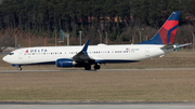 Delta Air Lines Boeing 737-932(ER) (N872DN) at  Atlanta - Hartsfield-Jackson International, United States