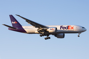 FedEx Boeing 777-FS2 (N872FD) at  Phoenix - Sky Harbor, United States