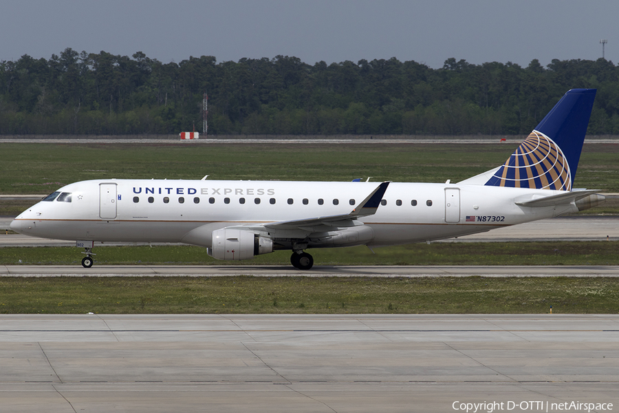 United Express (Mesa Airlines) Embraer ERJ-175LR (ERJ-170-200LR) (N87302) | Photo 537641