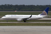 United Express (Mesa Airlines) Embraer ERJ-175LR (ERJ-170-200LR) (N87302) at  Houston - George Bush Intercontinental, United States