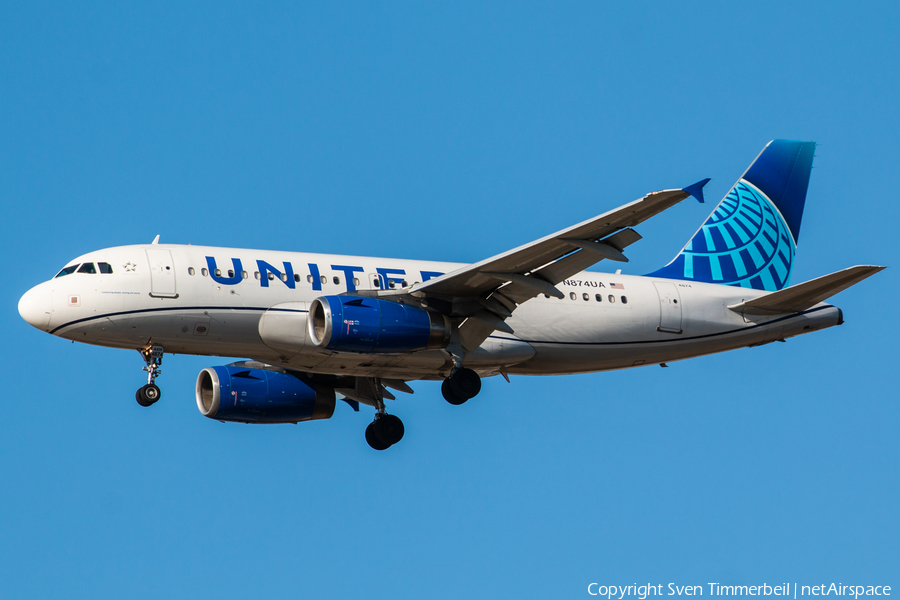 United Airlines Airbus A319-132 (N874UA) | Photo 500874