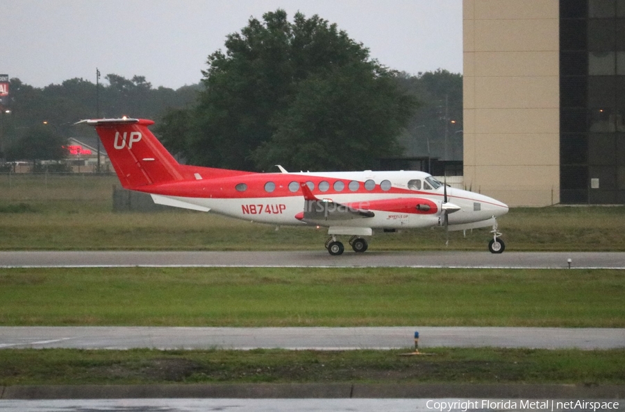 Wheels Up Beech King Air 350i (N874UP) | Photo 306053