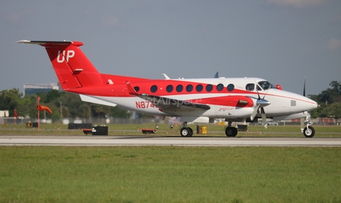 Wheels Up Beech King Air 350i (N874UP) at  Orlando - Executive, United States