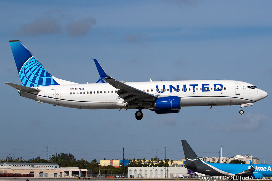 United Airlines Boeing 737-824 (N87512) | Photo 613730