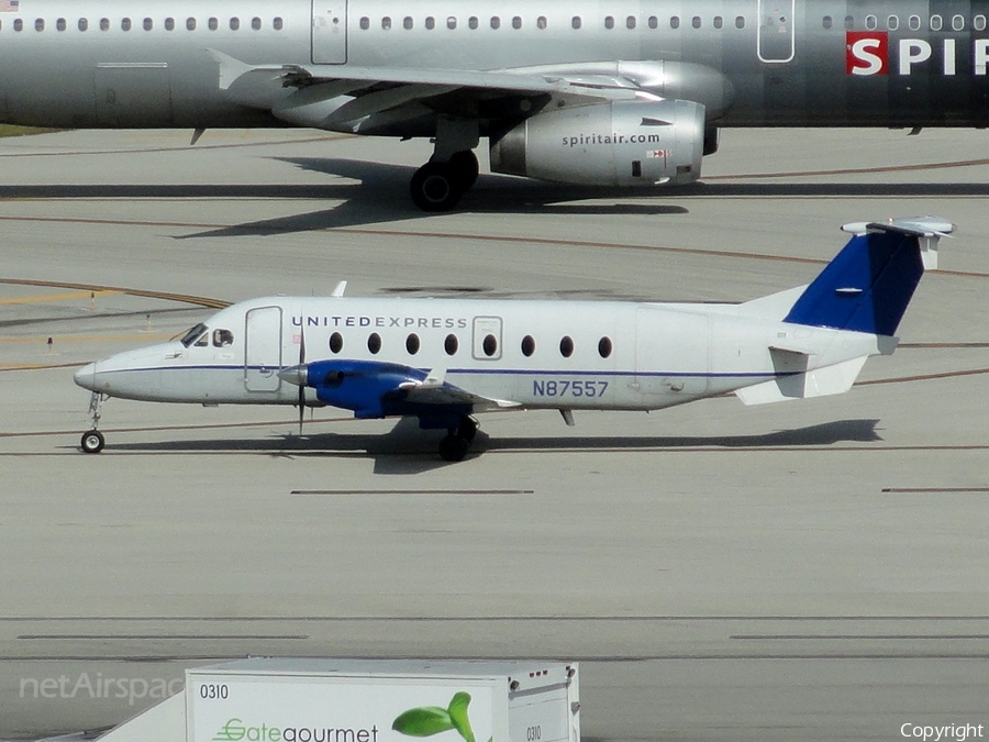 United Express (Gulfstream International Airlines) Beech 1900D (N87557) | Photo 19905