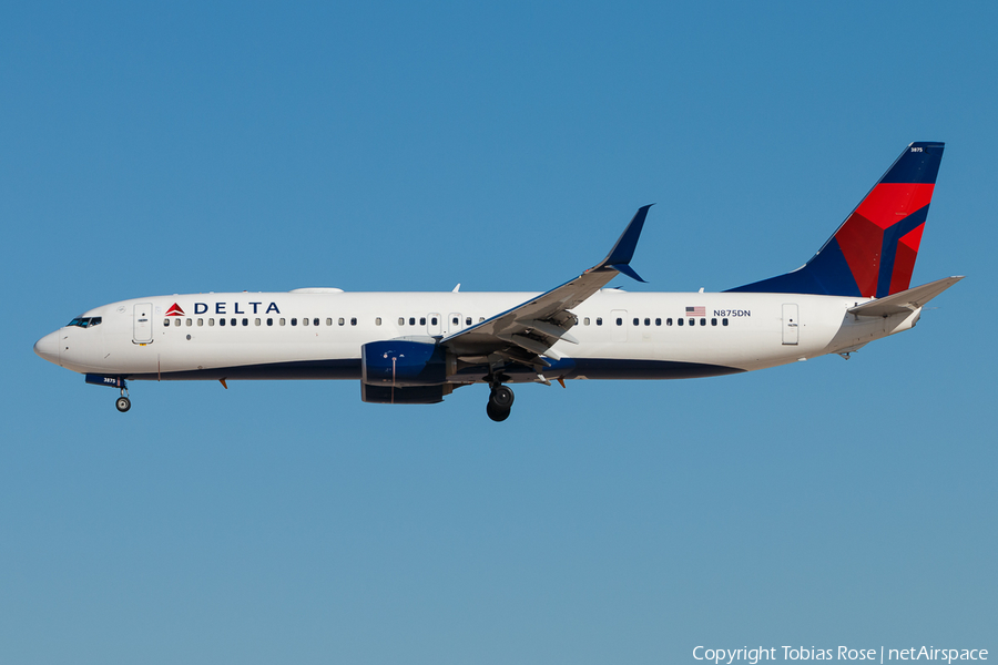 Delta Air Lines Boeing 737-932(ER) (N875DN) | Photo 298036