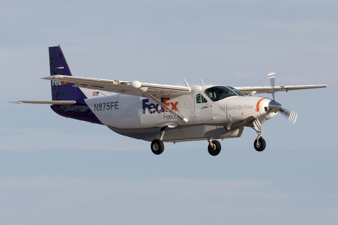 FedEx Feeder (Empire Airlines) Cessna 208B Super Cargomaster (N875FE) at  Phoenix - Sky Harbor, United States
