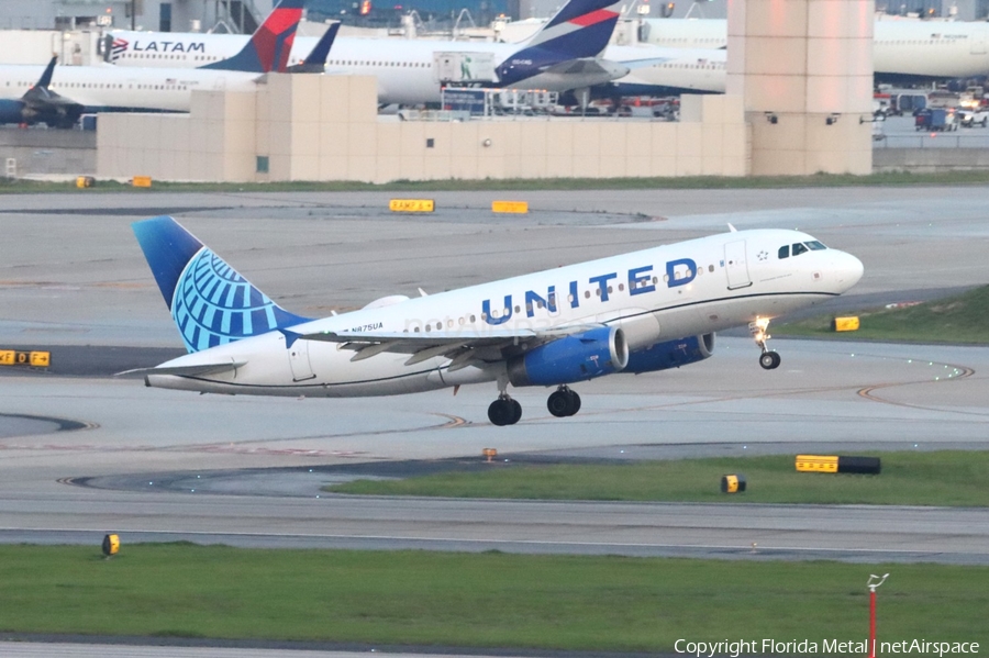 United Airlines Airbus A319-132 (N875UA) | Photo 673582