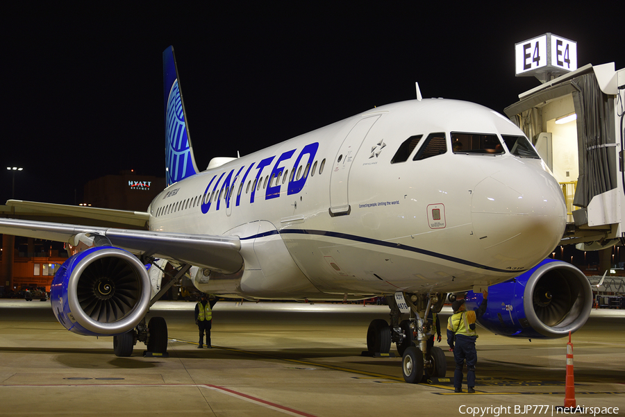 United Airlines Airbus A319-132 (N876UA) | Photo 384399