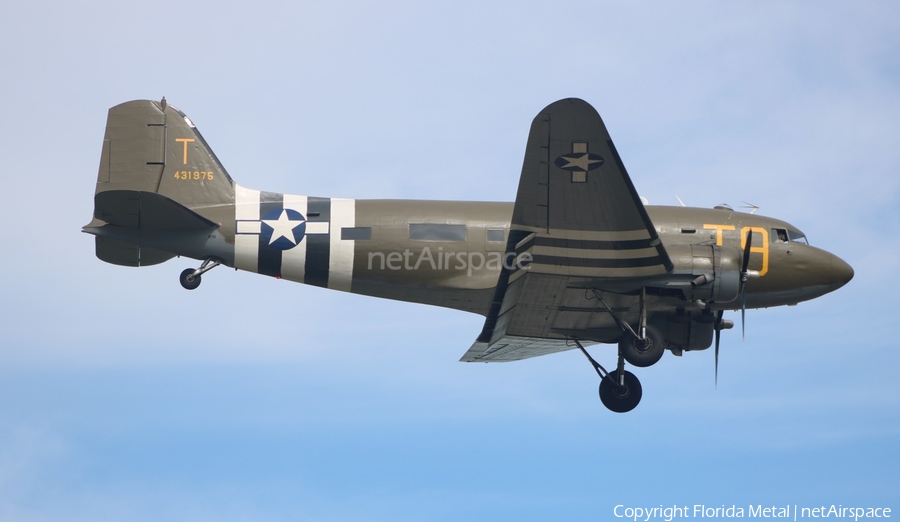 (Private) Douglas DC-3-454 (N87745) | Photo 407022