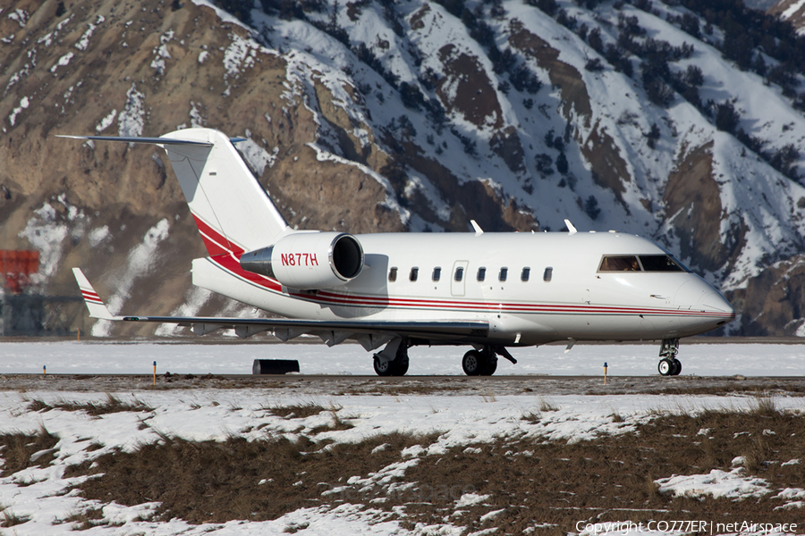 (Private) Bombardier CL-600-2B16 Challenger 604 (N877H) | Photo 38495