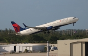 Delta Air Lines Boeing 737-932(ER) (N878DN) at  Ft. Lauderdale - International, United States