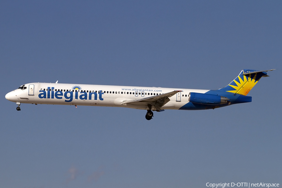 Allegiant Air McDonnell Douglas MD-83 (N878GA) | Photo 464756